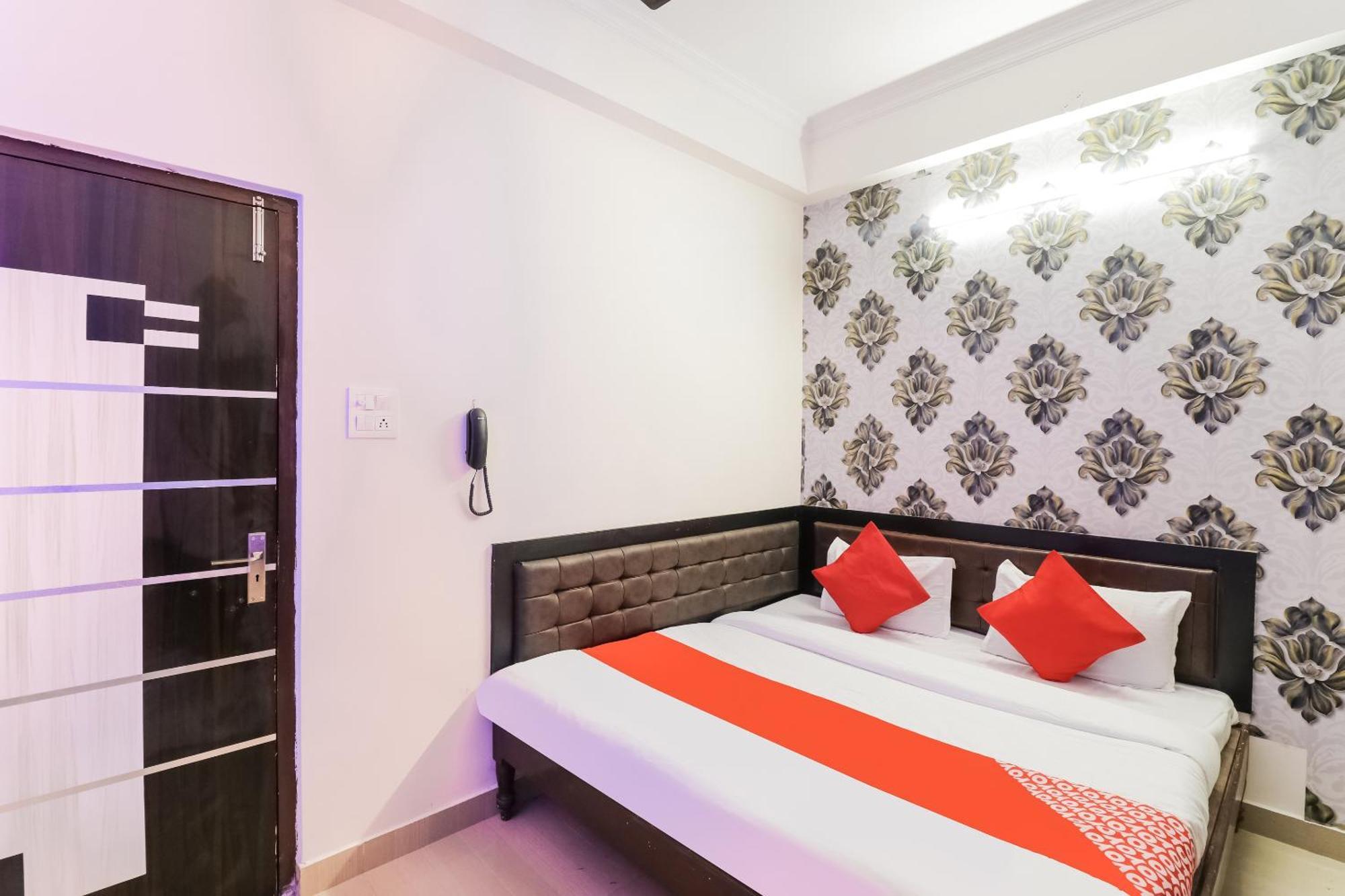 Super Hotel O Rs Inn Горакхпур Экстерьер фото
